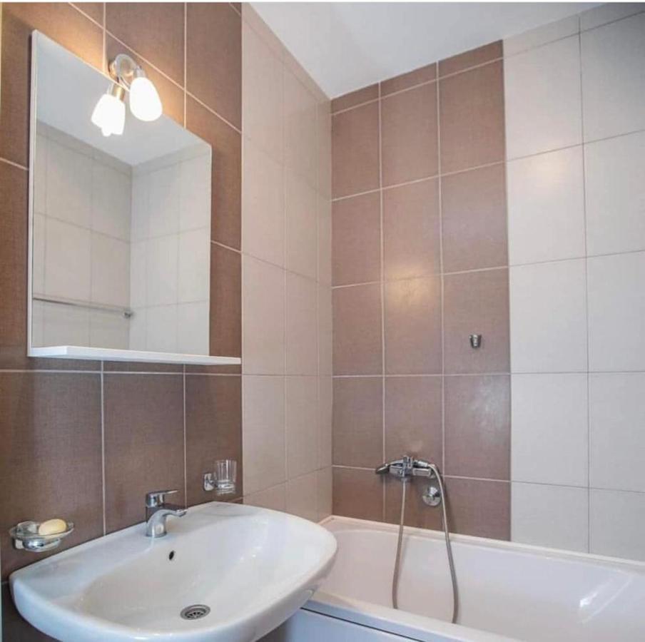 Naki Apartmani بودغوريتْسا المظهر الخارجي الصورة