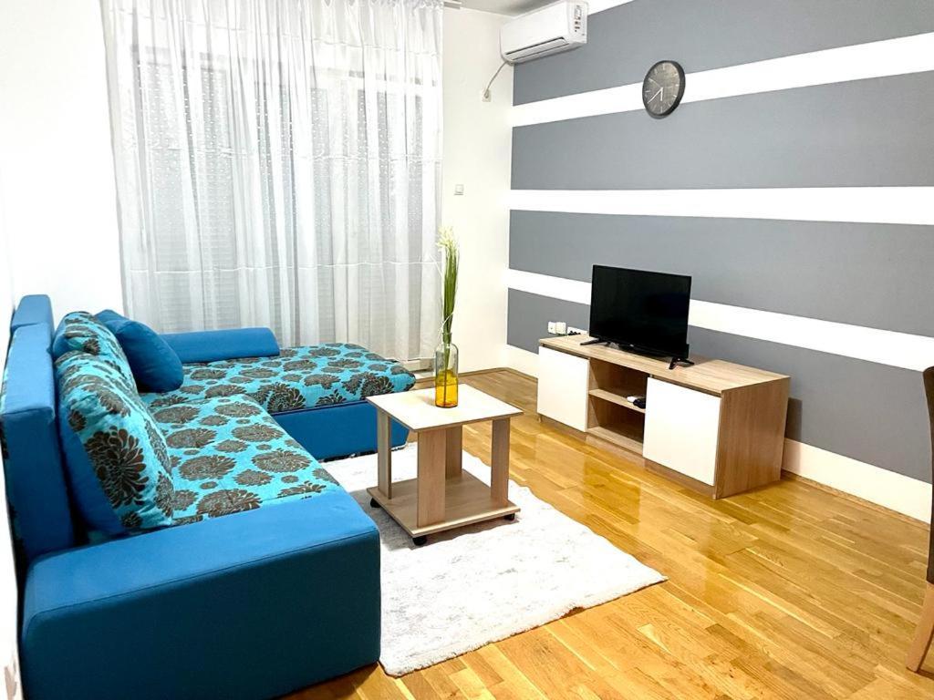 Naki Apartmani بودغوريتْسا الغرفة الصورة