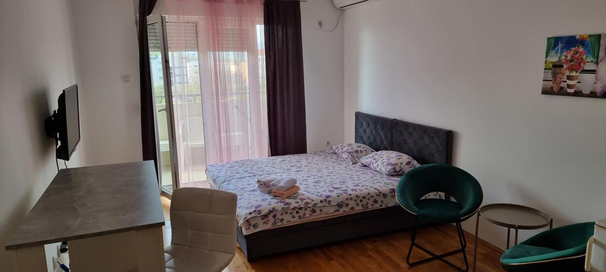 Naki Apartmani بودغوريتْسا الغرفة الصورة